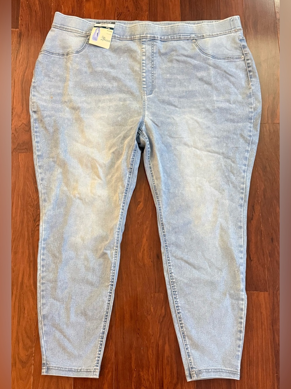 NWT Terra & Sky Light Wash High Rise Skinny Stretch Denim Jeggings Sz 3X 24W-26W